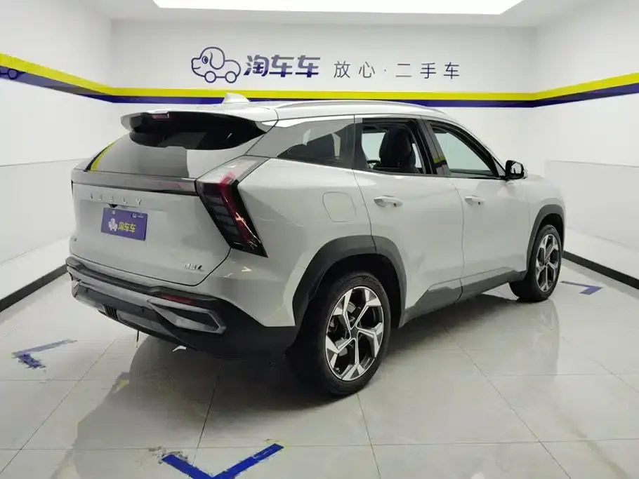 Geely Boyue L 2024 1.5TD DCT Premium Edition — миниатюра 3