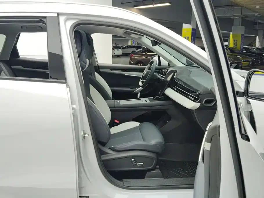 Geely Boyue L 2024 1.5TD DCT Premium Edition — миниатюра 8
