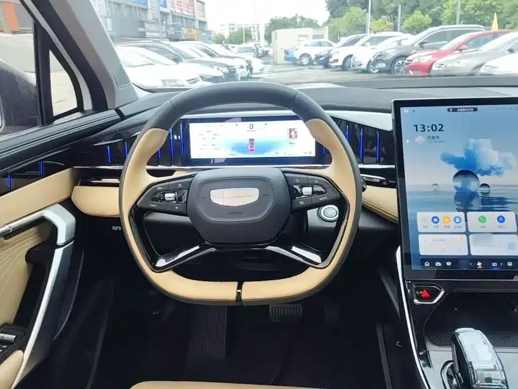 Geely Boyue L 2023 1.5TD DCT Premium Edition — миниатюра 11