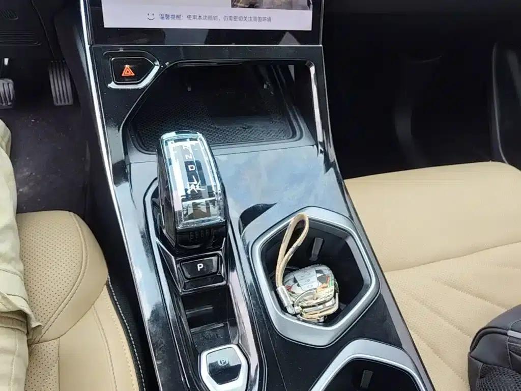 Geely Boyue L 2023 1.5TD DCT Premium Edition — миниатюра 14