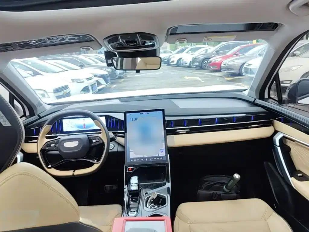 Geely Boyue L 2023 1.5TD DCT Premium Edition — миниатюра 10
