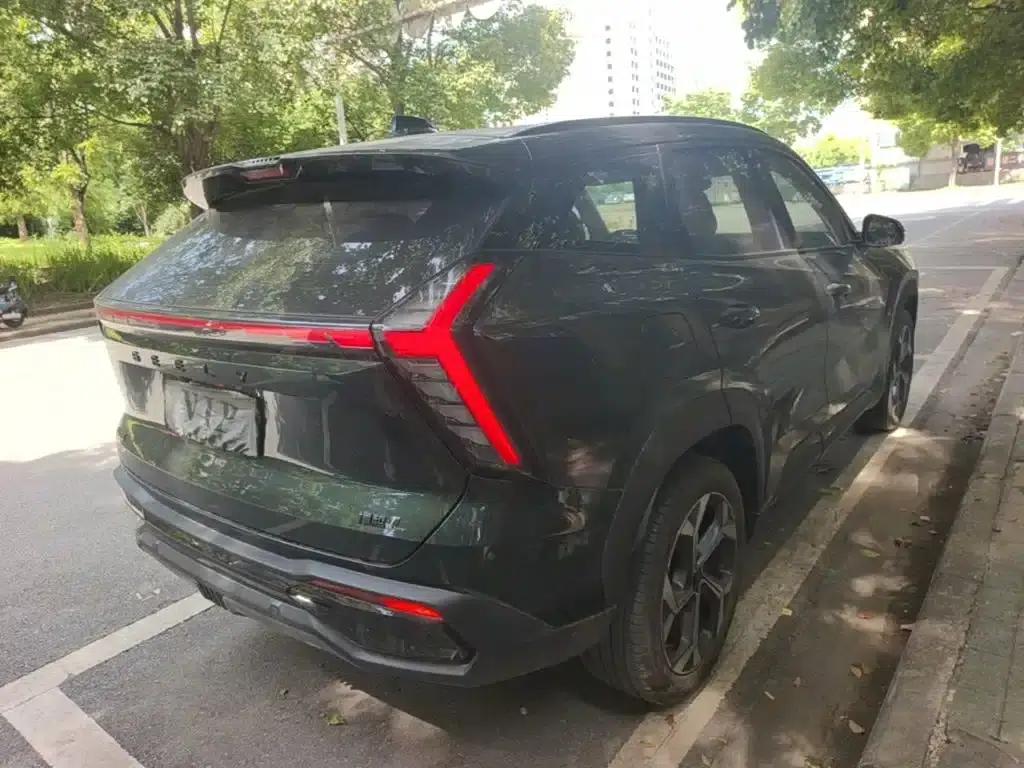 Geely Boyue L 2023 1.5TD DCT Glory Edition — миниатюра 7