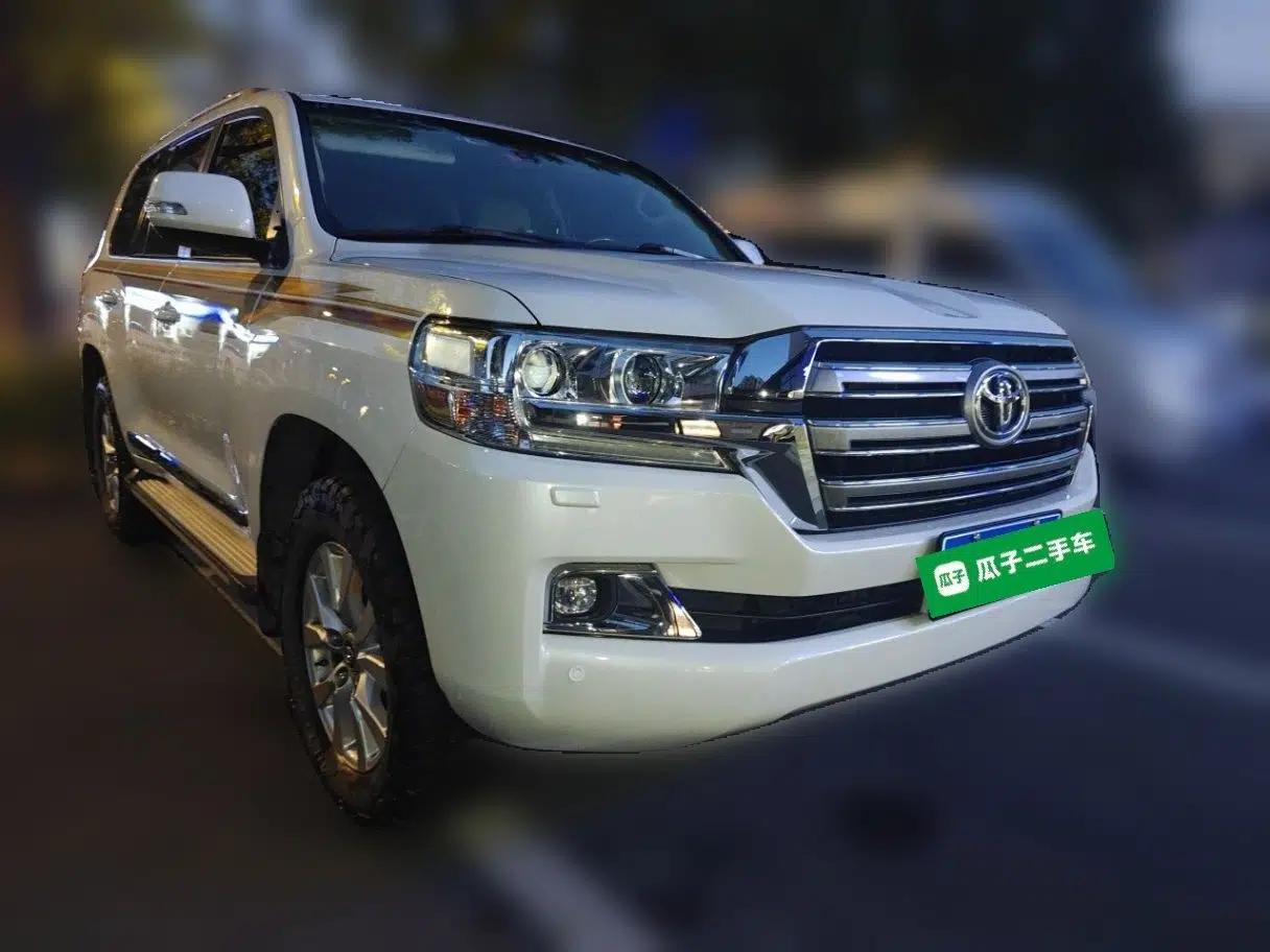 Toyota Land Cruiser 2017 4.0L GX-R Sunroof – Middle East — миниатюра 3
