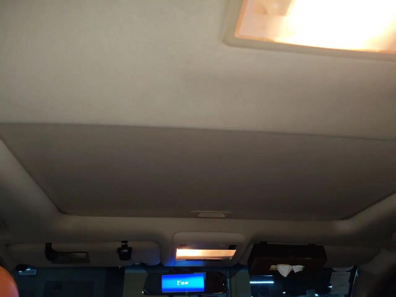 Toyota Land Cruiser 2015 Toyota Land Cruiser 4.0 Automatic Gasoline (8-Seater) — миниатюра 18