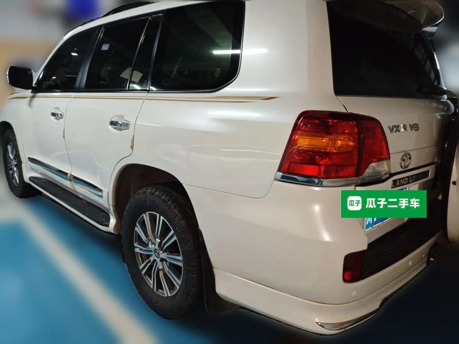 Toyota Land Cruiser 2015 Toyota Land Cruiser 4.0 Automatic Gasoline (8-Seater) — миниатюра 4