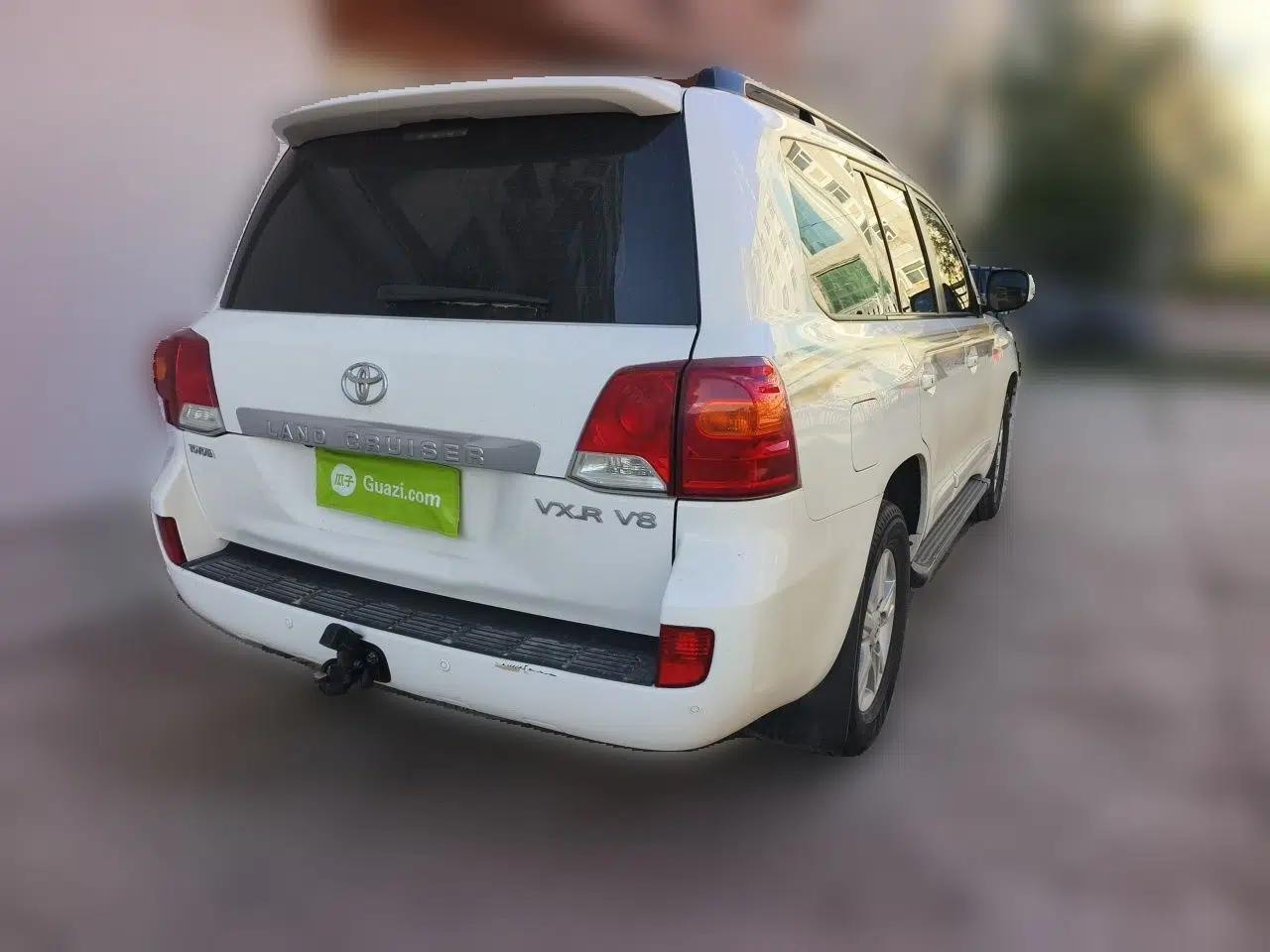 Toyota Land Cruiser 2012 4.6L Automatic VX-R — миниатюра 6