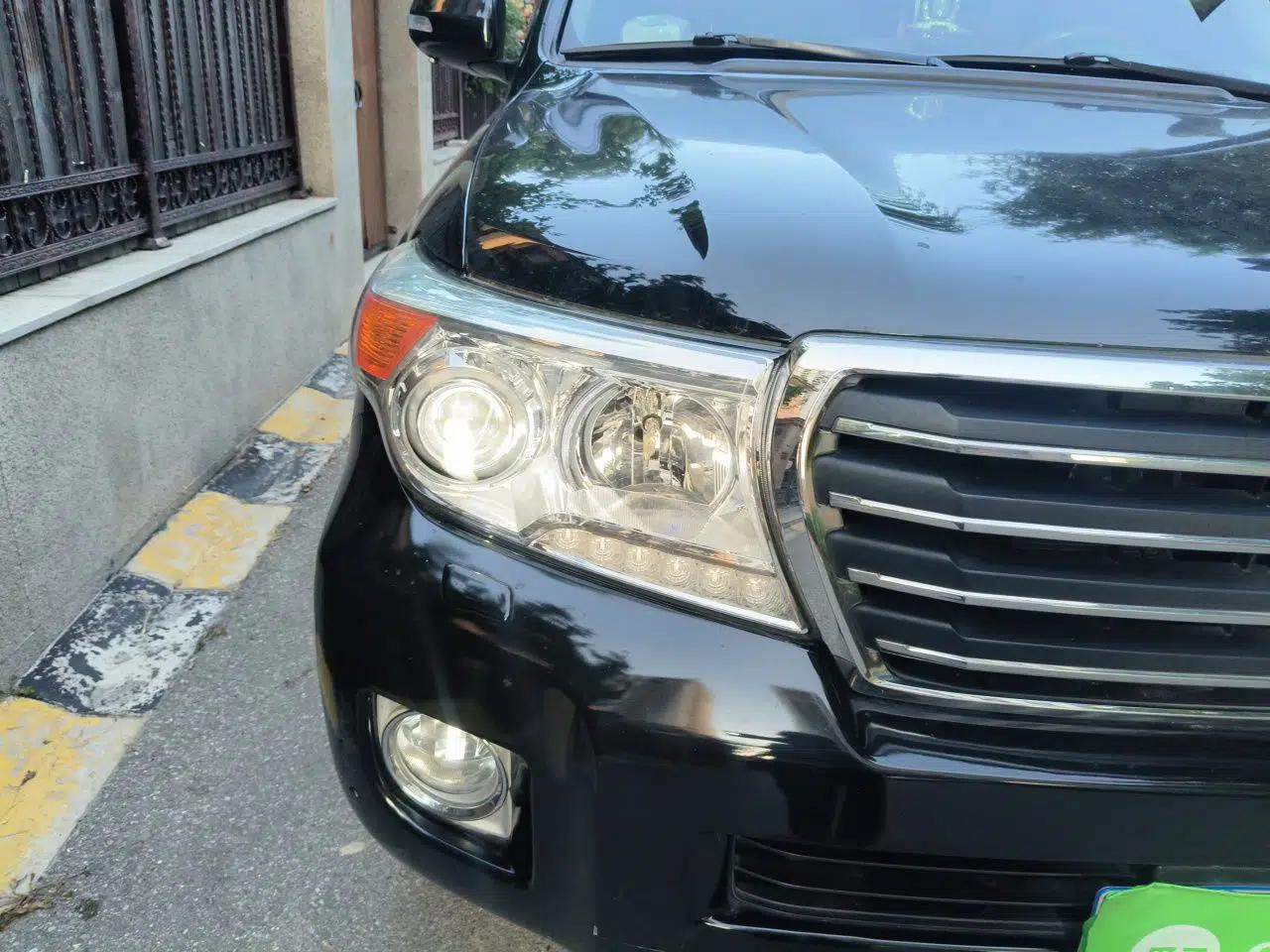 Toyota Land Cruiser 2016 Land Cruiser, parallel import, 8-seater, 4.0L, automatic transmission — миниатюра 7