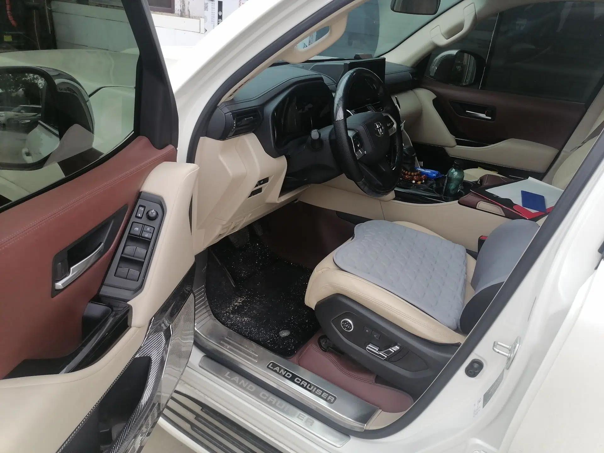 Toyota Land Cruiser 2024 Land Cruiser 4.0 7-Seater, Parallel Import — миниатюра 16
