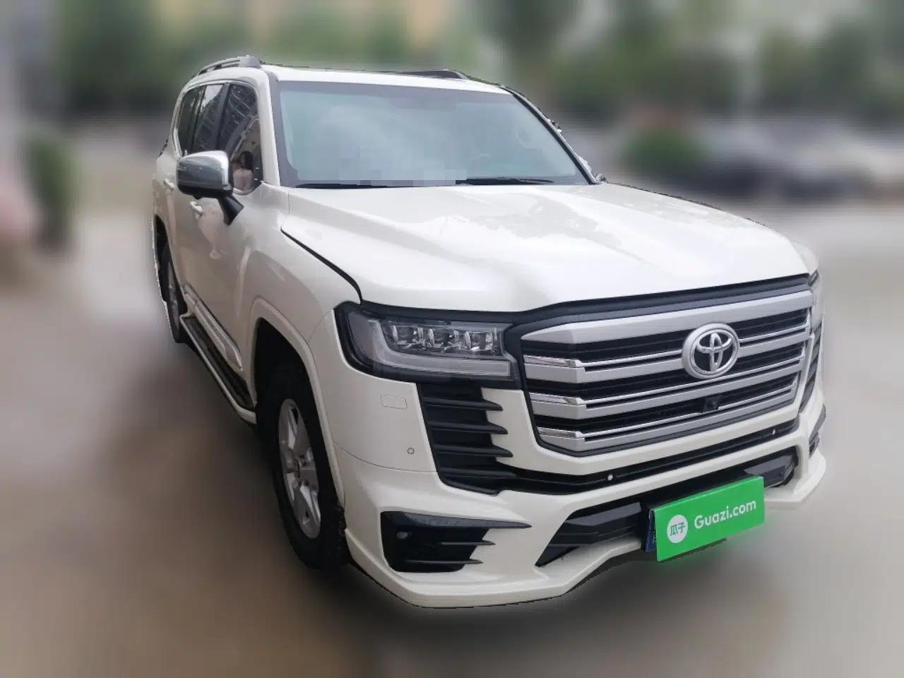 Toyota Land Cruiser 2024 Land Cruiser 4.0 7-Seater, Parallel Import — миниатюра 3