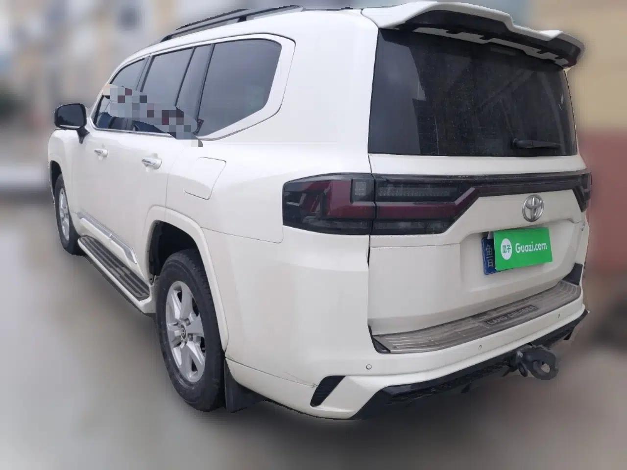 Toyota Land Cruiser 2024 Land Cruiser 4.0 7-Seater, Parallel Import — миниатюра 4