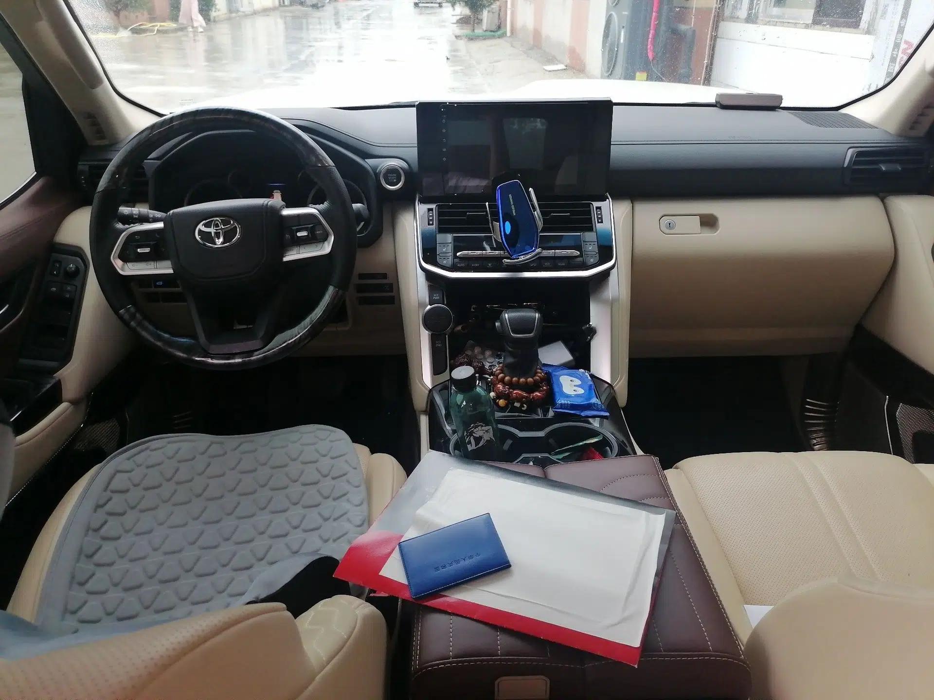 Toyota Land Cruiser 2024 Land Cruiser 4.0 7-Seater, Parallel Import — миниатюра 9