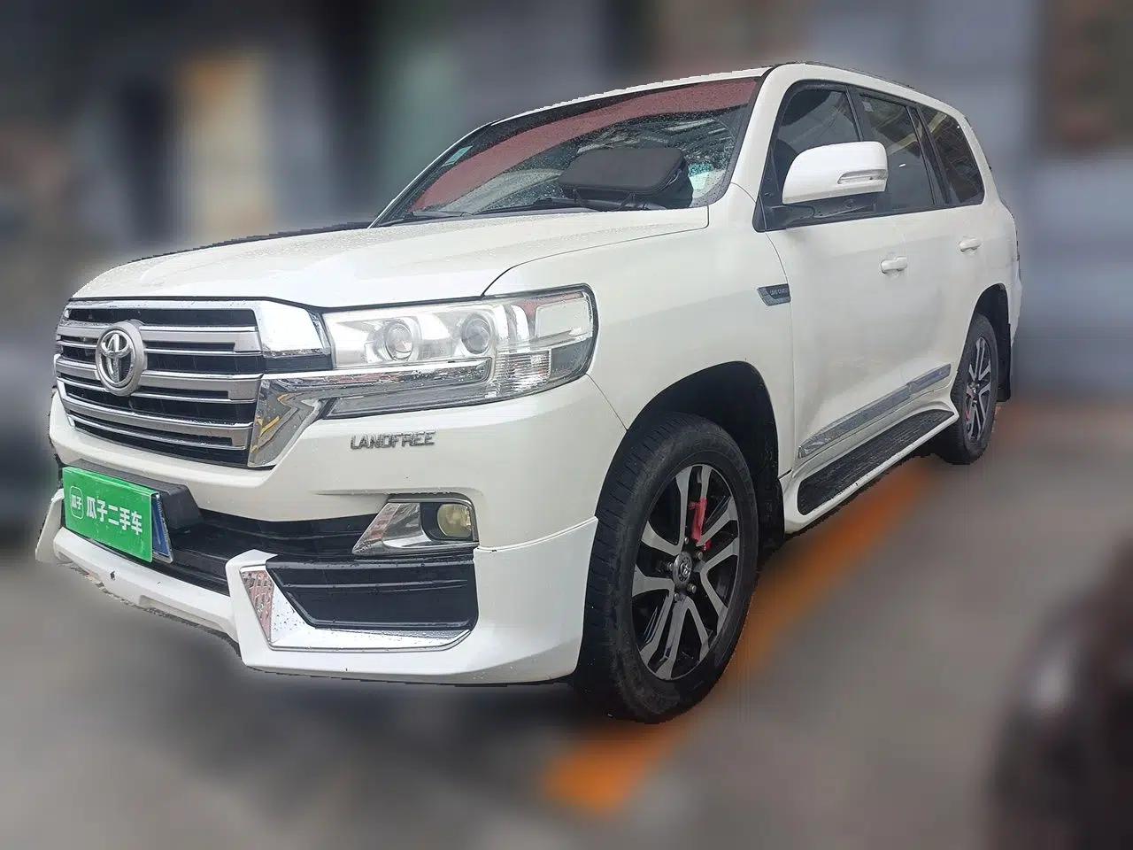 Toyota Land Cruiser (Parallel import) Toyota Land Cruiser 4.0-liter, 5-seater version — миниатюра 1