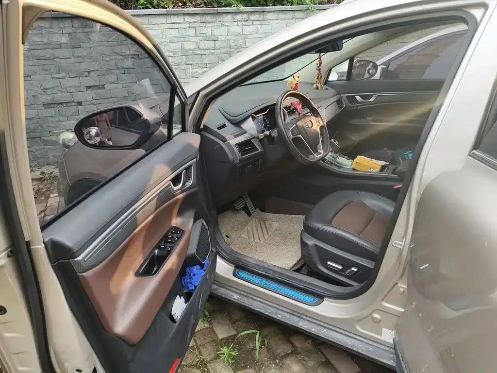Geely GS 2016 Elegant Edition 1.3T Automatic Premium Model — миниатюра 12