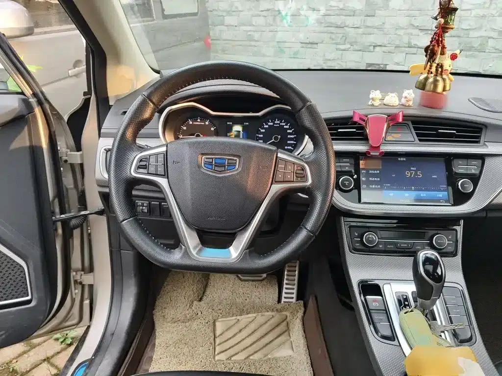 Geely GS 2016 Elegant Edition 1.3T Automatic Premium Model — миниатюра 6