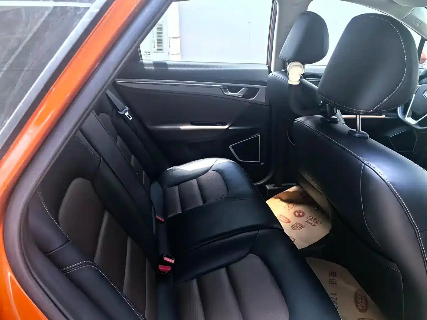 Geely GS 2018 Trendsetter Edition 1.4T Automatic Premium Intelligent Connectivity Model — миниатюра 7