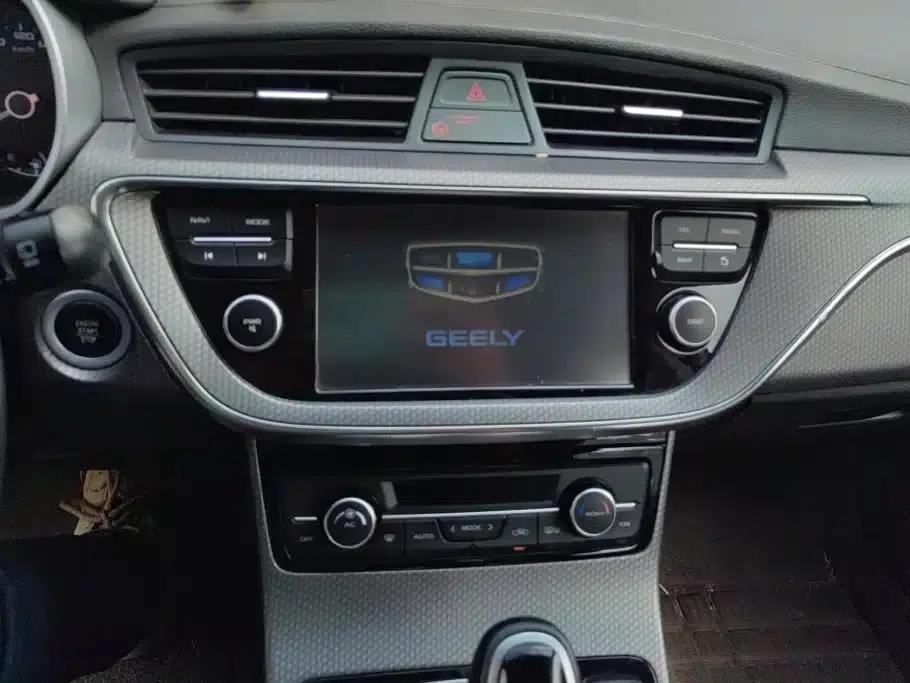 Geely GS 2017 Elegant Edition 1.3T Automatic Smart Connectivity — миниатюра 13