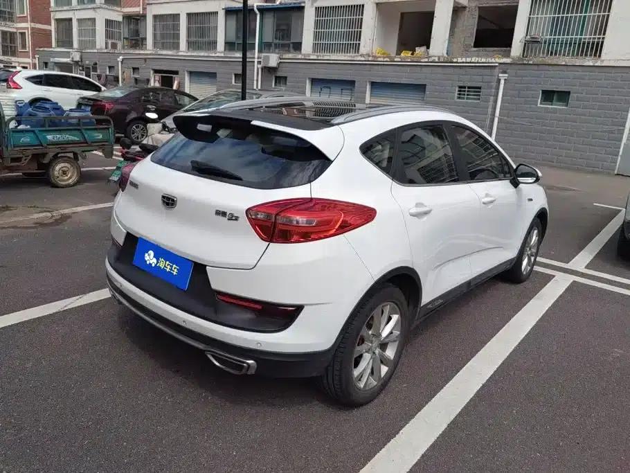 Geely GS 2017 Elegant Edition 1.3T Automatic Smart Connectivity — миниатюра 3