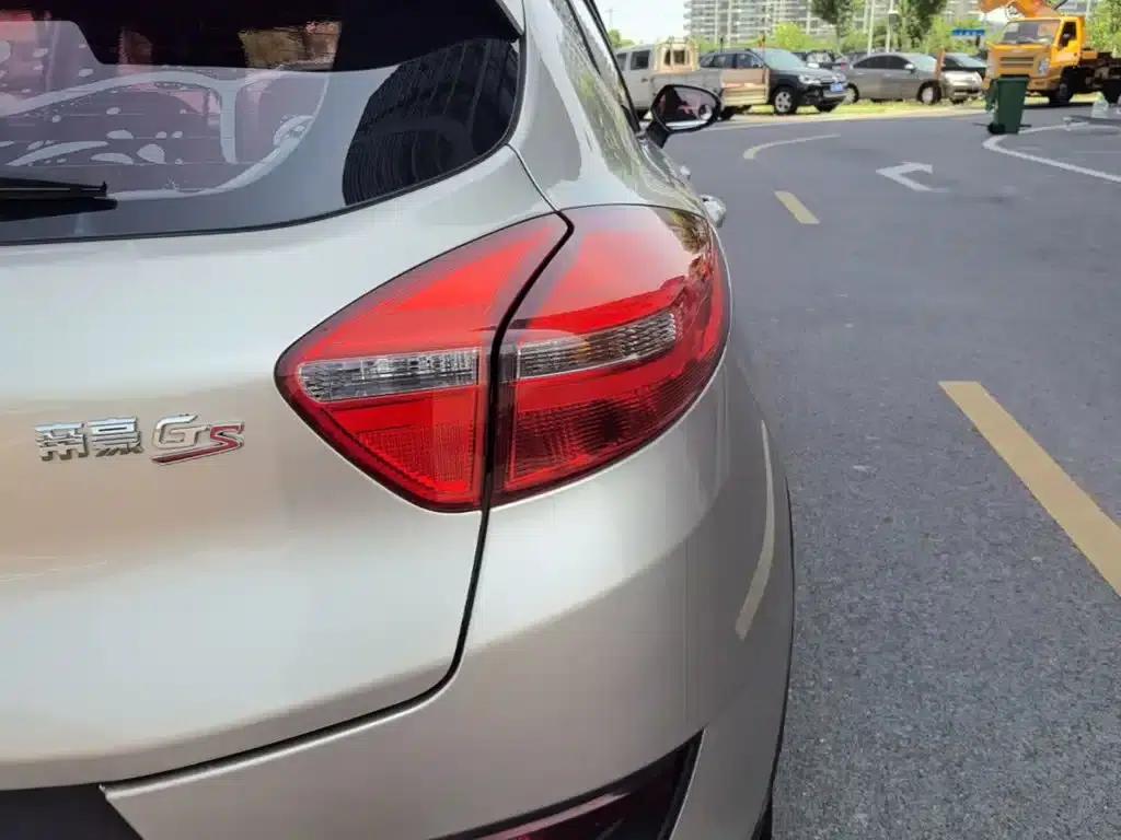 Geely GS 2016 Sport Edition 1.3T Manual Leading Model — миниатюра 8