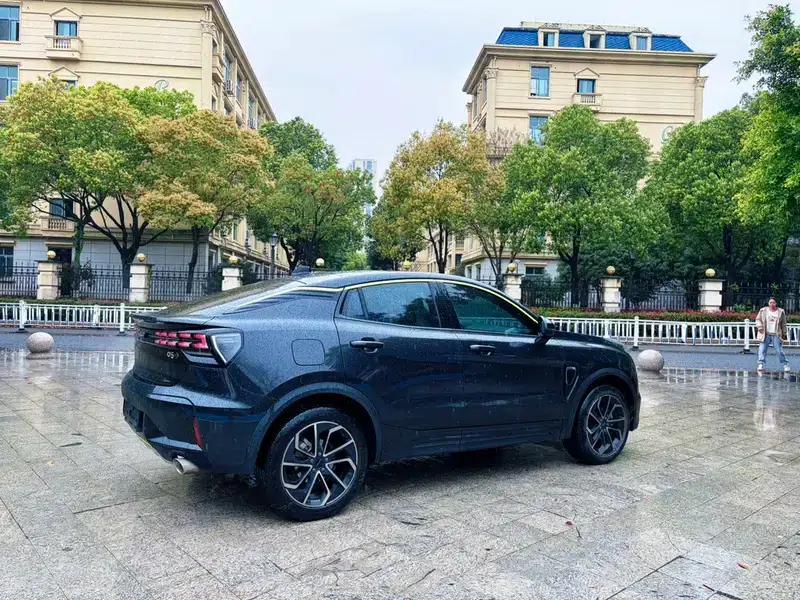 Lynk & Co 05 2020 2.0TD AWD Halo — миниатюра 6