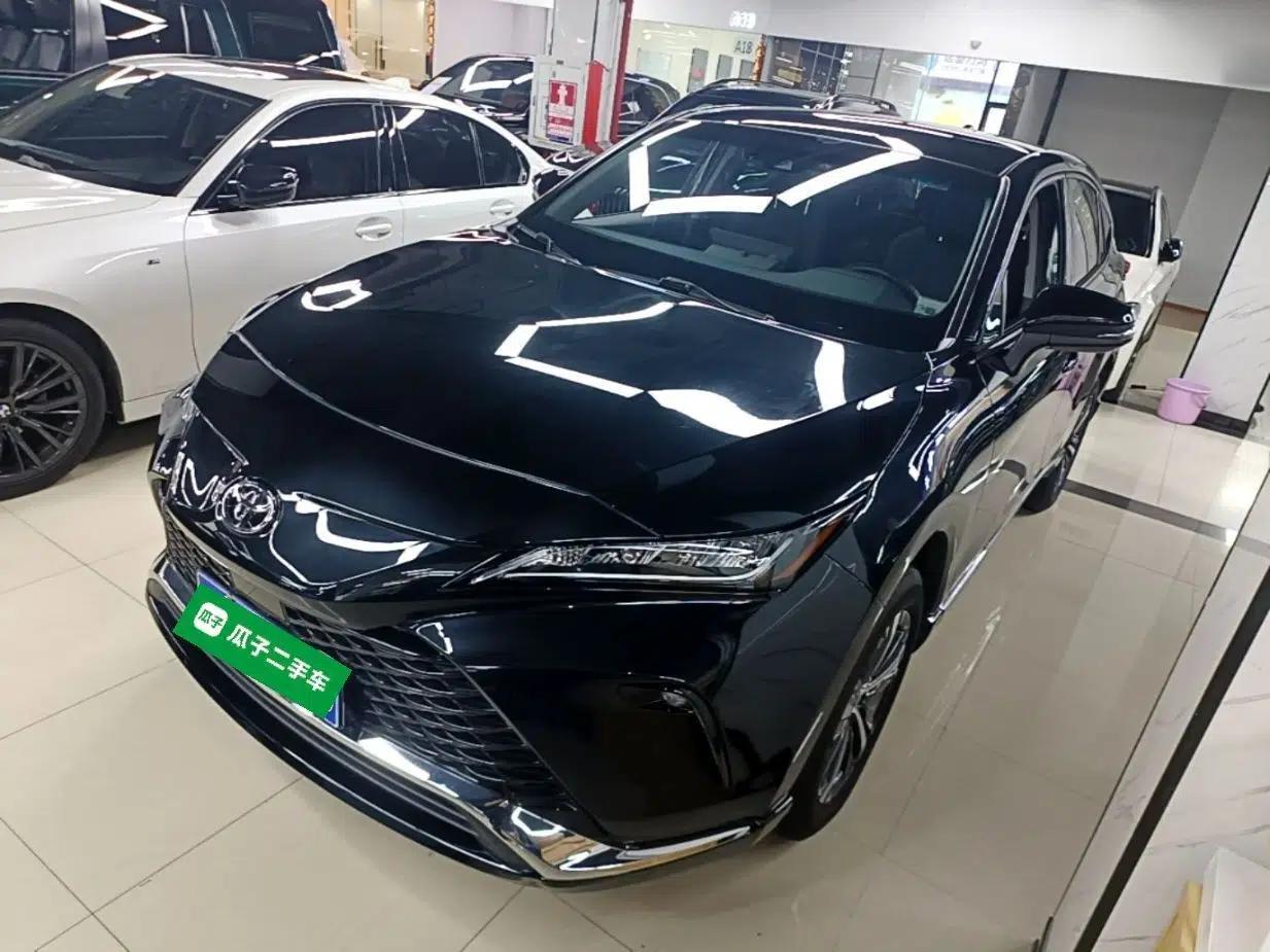 Toyota Venza 2022 2.0L CVT Two-Wheel Drive Luxury Edition — миниатюра 1