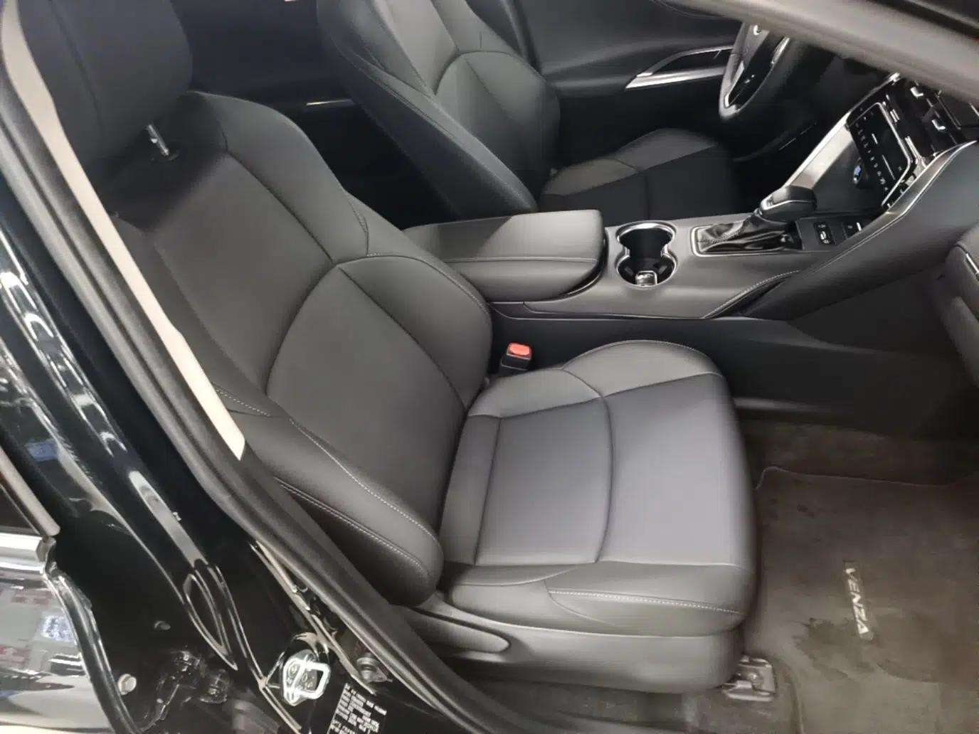 Toyota Venza 2022 2.0L CVT Two-Wheel Drive Luxury Edition — миниатюра 24