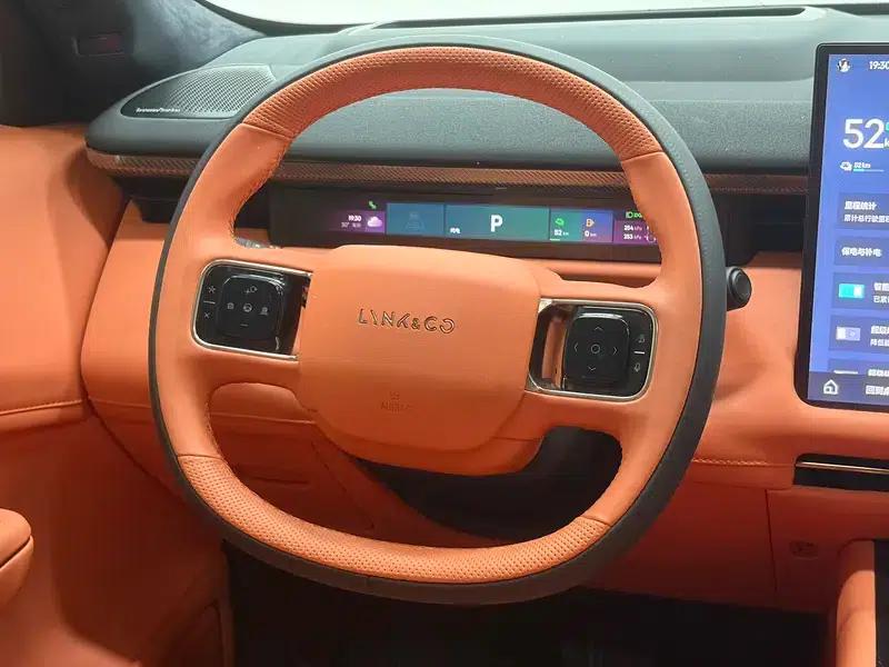 Lynk & Co 900 2025 1.5T Ultra Six-Seater — миниатюра 16