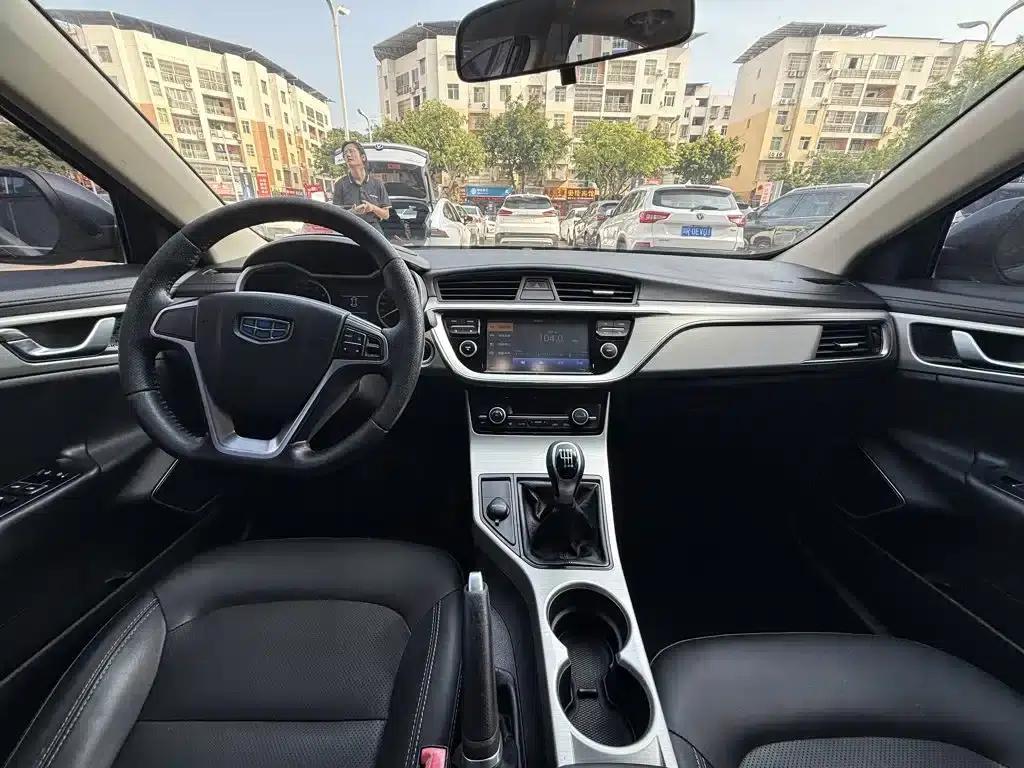 Geely Emgrand GL 2017 1.3T Manual Elite — миниатюра 8