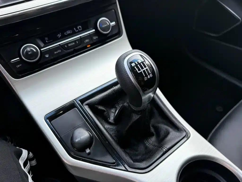 Geely Emgrand GL 2017 1.3T Manual Elite — миниатюра 10