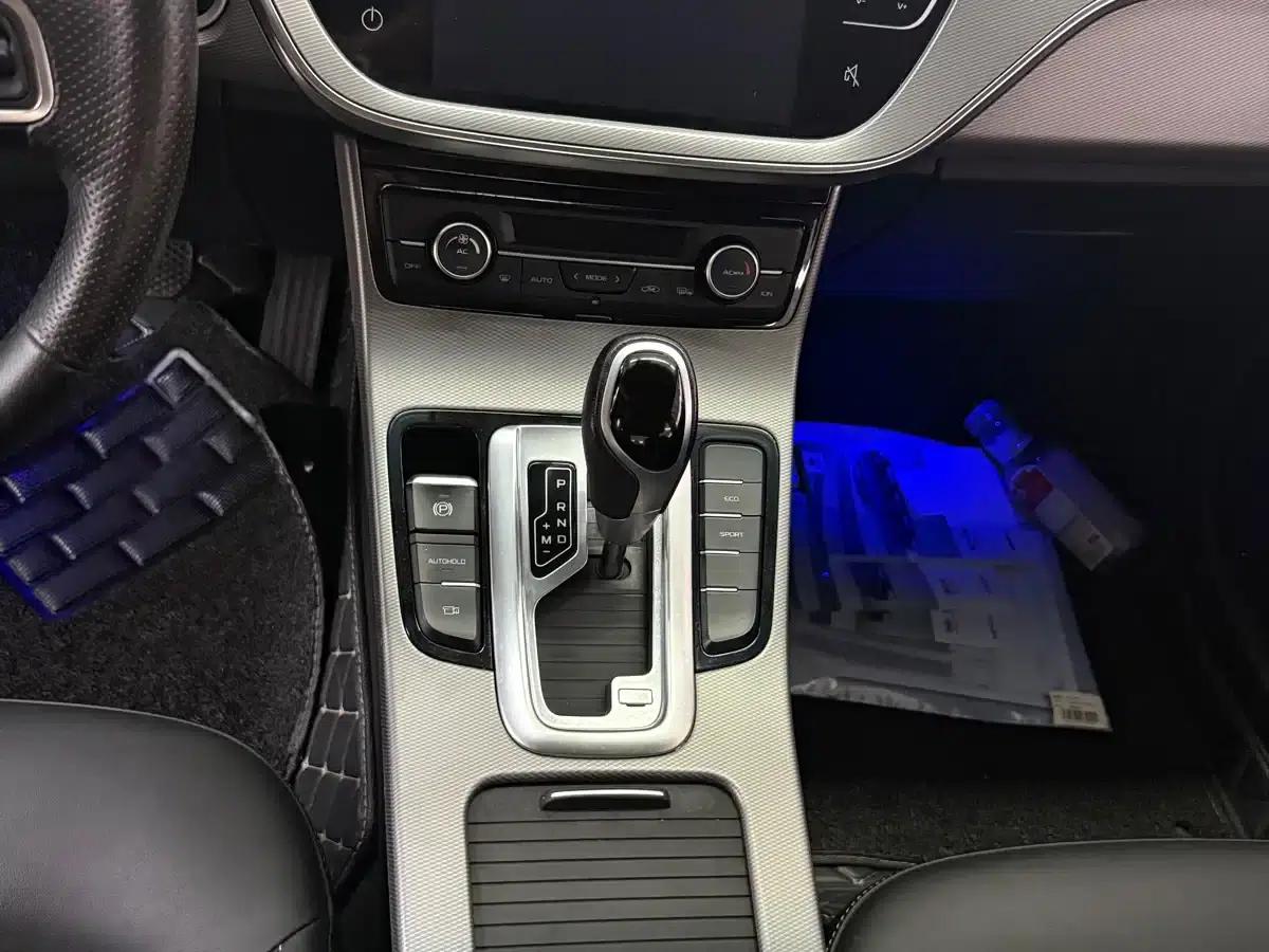 Geely Emgrand GL 2018 1.8L DCT Elite Intelligent Connected Edition — миниатюра 6