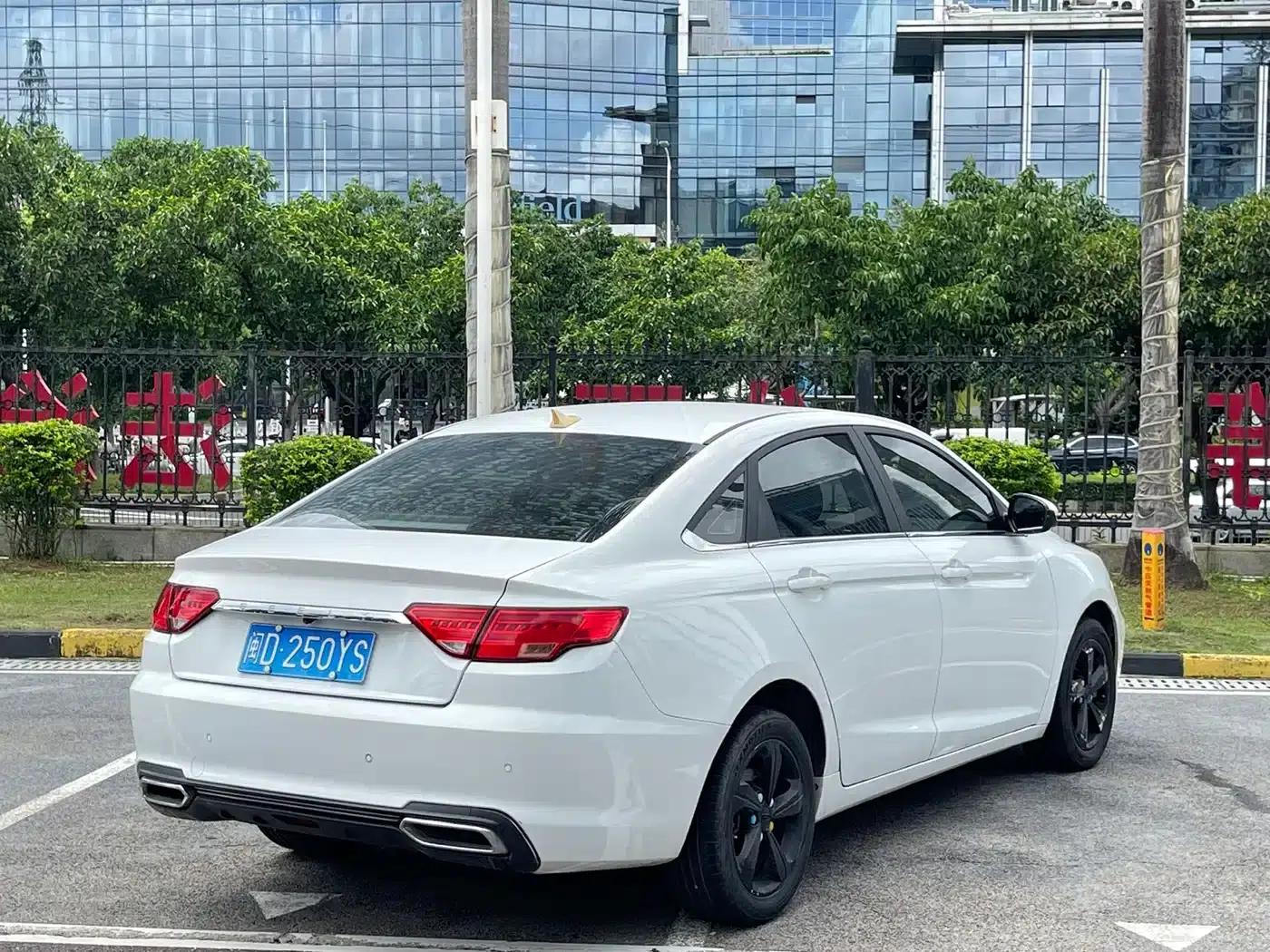 Geely Emgrand GL 2019 1.5T DCT Elite Smart Edition — миниатюра 11