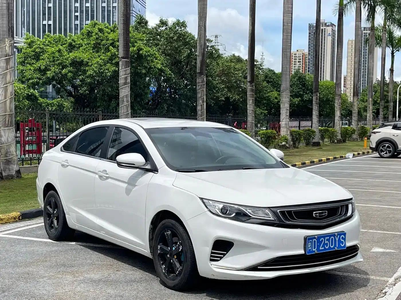 Geely Emgrand GL 2019 1.5T DCT Elite Smart Edition — миниатюра 3