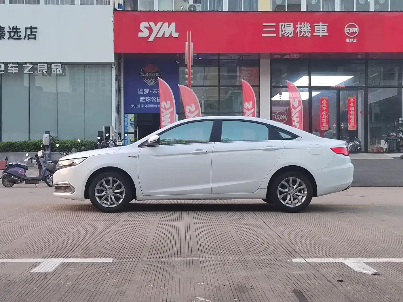 Geely Emgrand GL 2017 1.3T DCT Elite — миниатюра 6