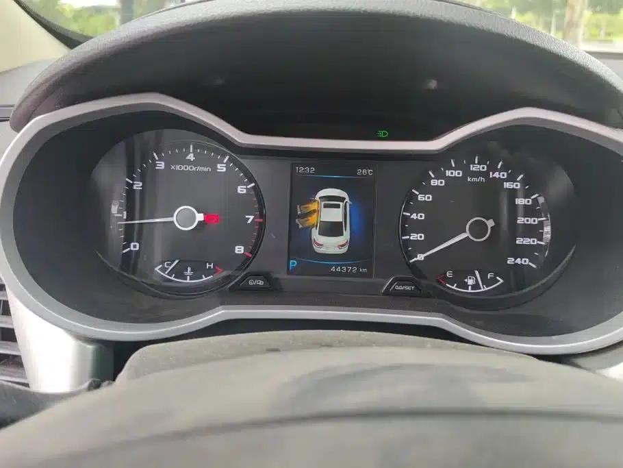 Geely Emgrand GL 2017 1.8L DCT Elite — миниатюра 14