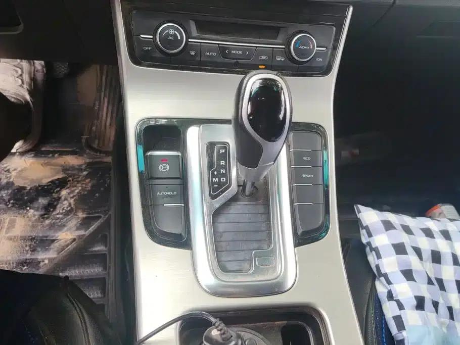 Geely Emgrand GL 2017 1.8L DCT Elite — миниатюра 16