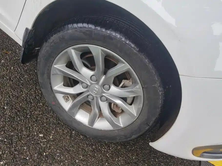 Geely Emgrand GL 2017 1.8L DCT Elite — миниатюра 6