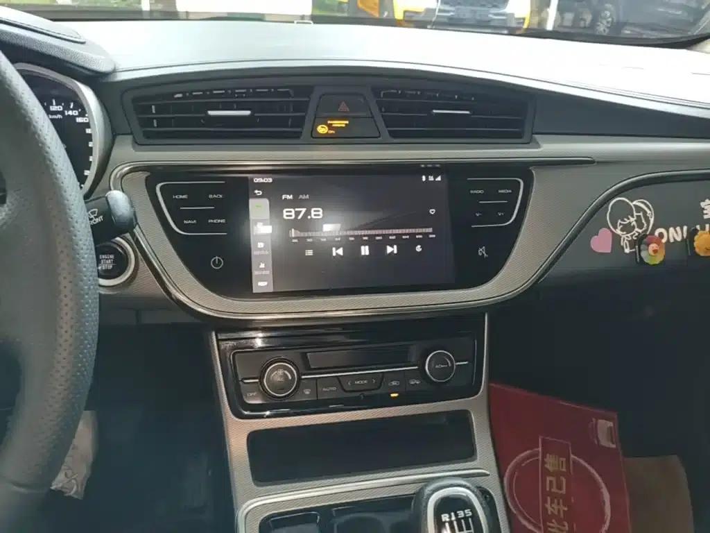 Geely Emgrand GL 2018 1.4T Manual Elite Smart Connect Edition — миниатюра 13