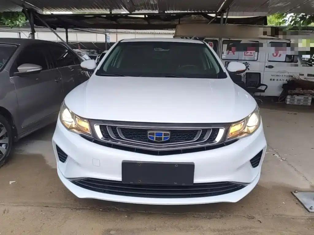 Geely Emgrand GL 2018 1.4T Manual Elite Smart Connect Edition — миниатюра 3