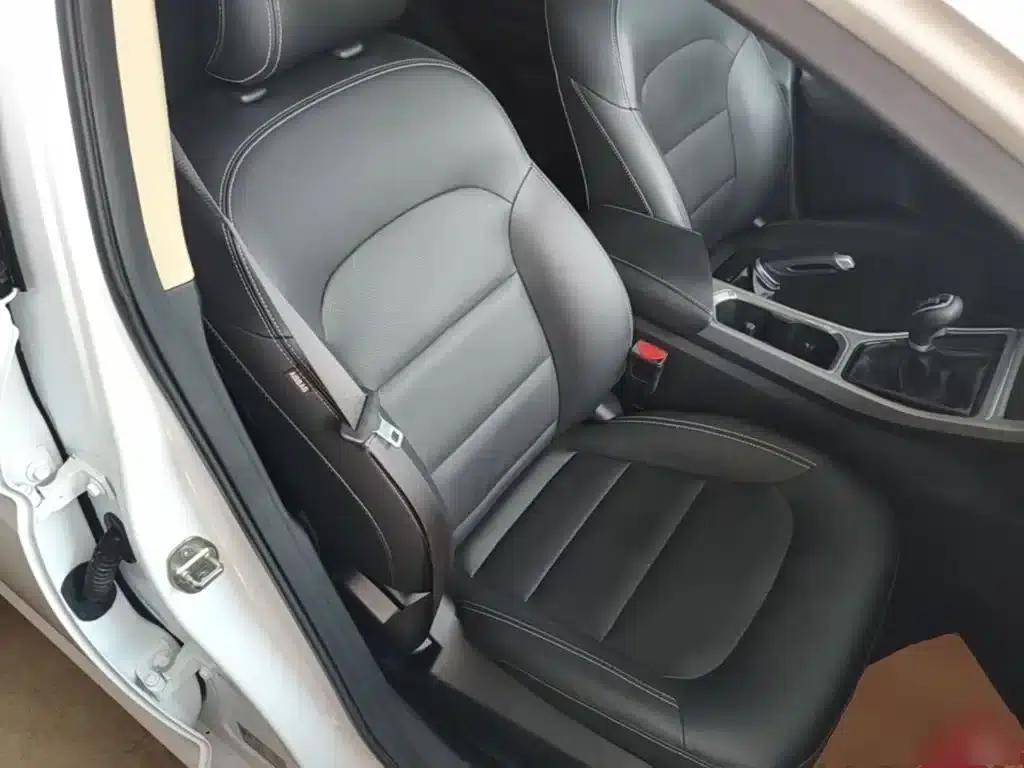 Geely Emgrand GL 2018 1.4T Manual Elite Smart Connect Edition — миниатюра 25