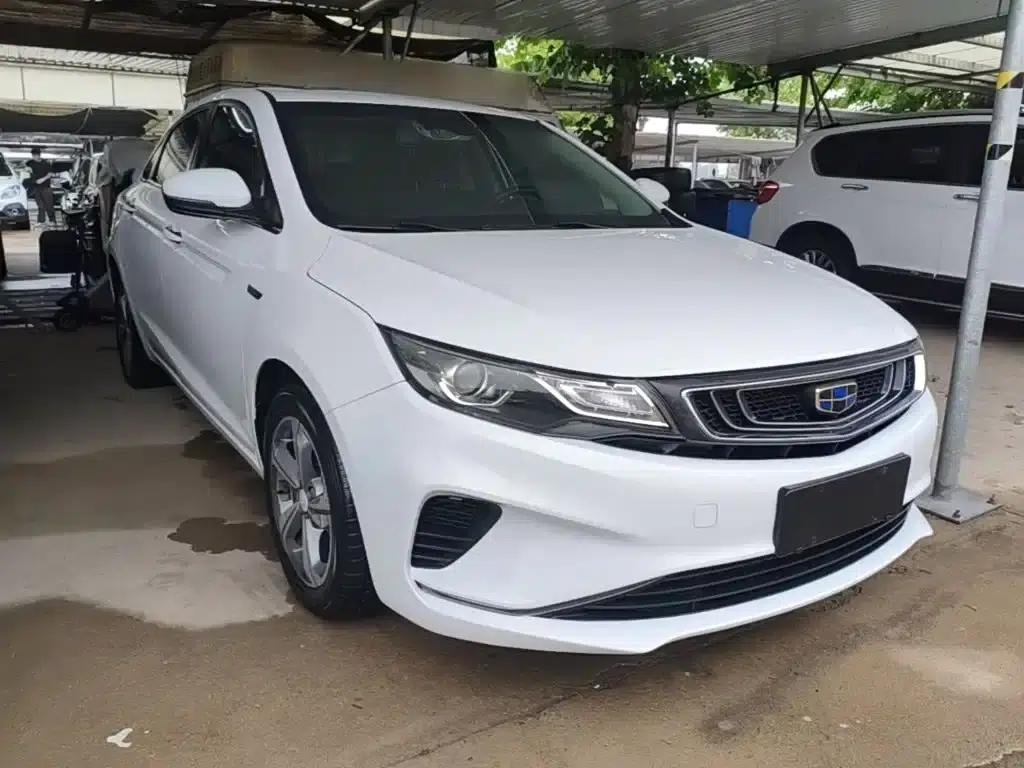 Geely Emgrand GL 2018 1.4T Manual Elite Smart Connect Edition — миниатюра 4