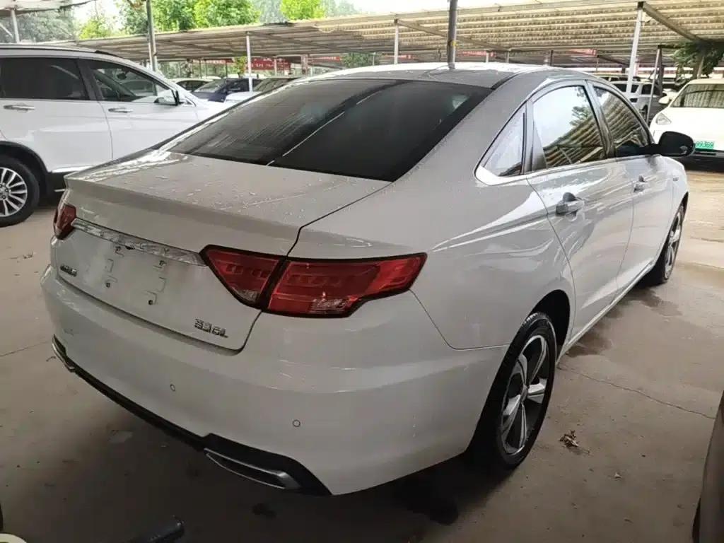 Geely Emgrand GL 2018 1.4T Manual Elite Smart Connect Edition — миниатюра 7