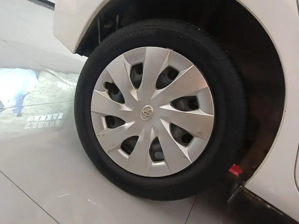 Toyota Vios FS 2017 1.5L CVT Fengchi Edition — миниатюра 11
