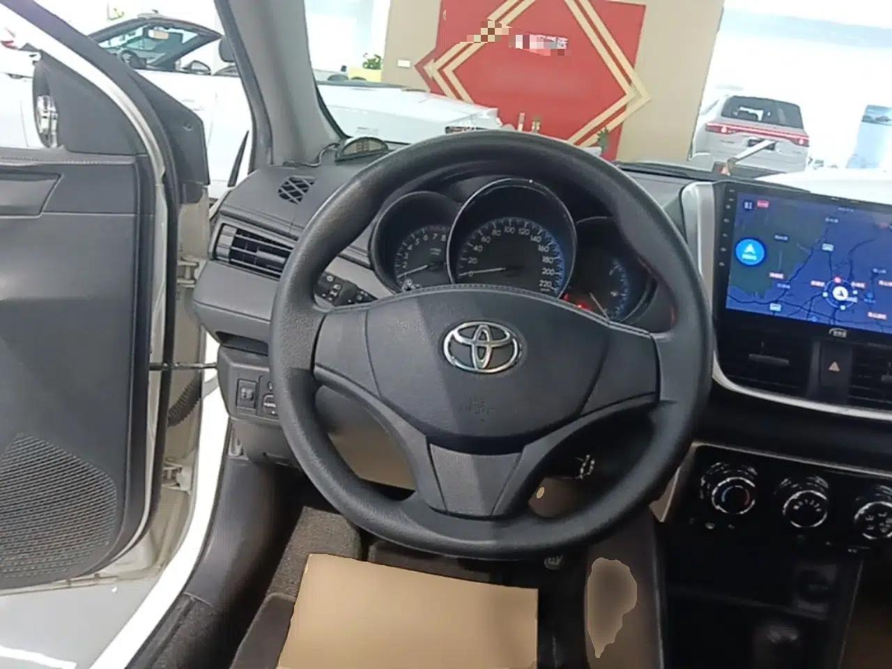 Toyota Vios FS 2017 1.5L CVT Fengchi Edition — миниатюра 13