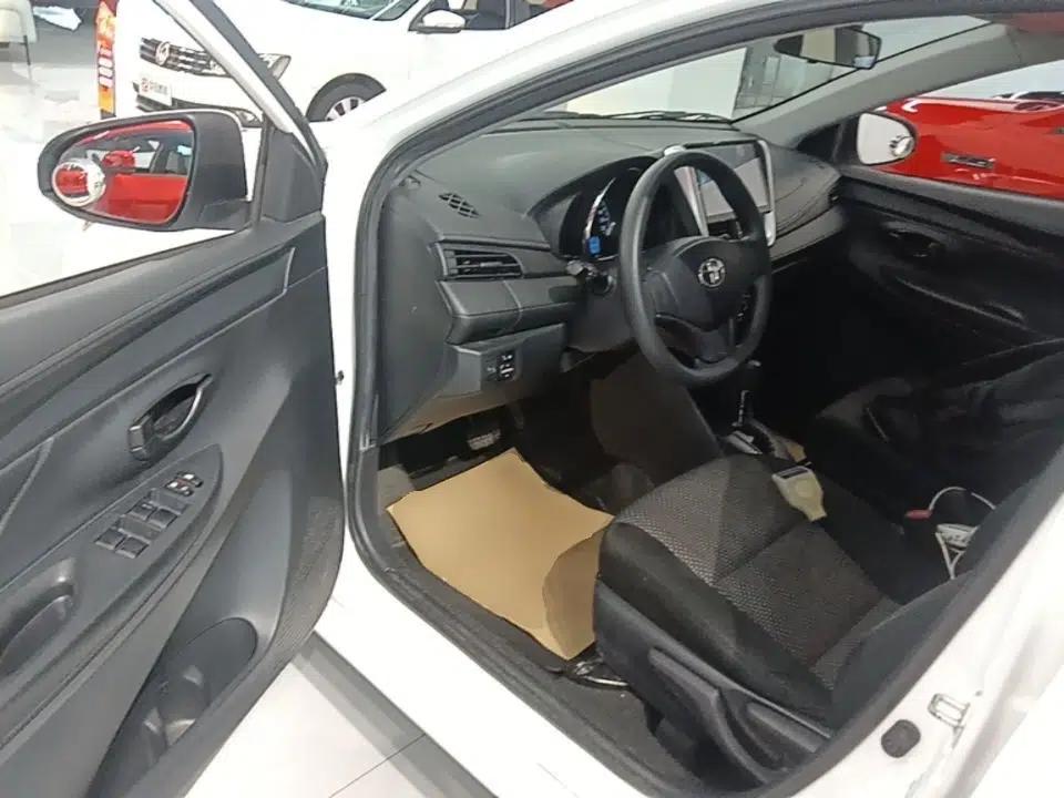 Toyota Vios FS 2017 1.5L CVT Fengchi Edition — миниатюра 18
