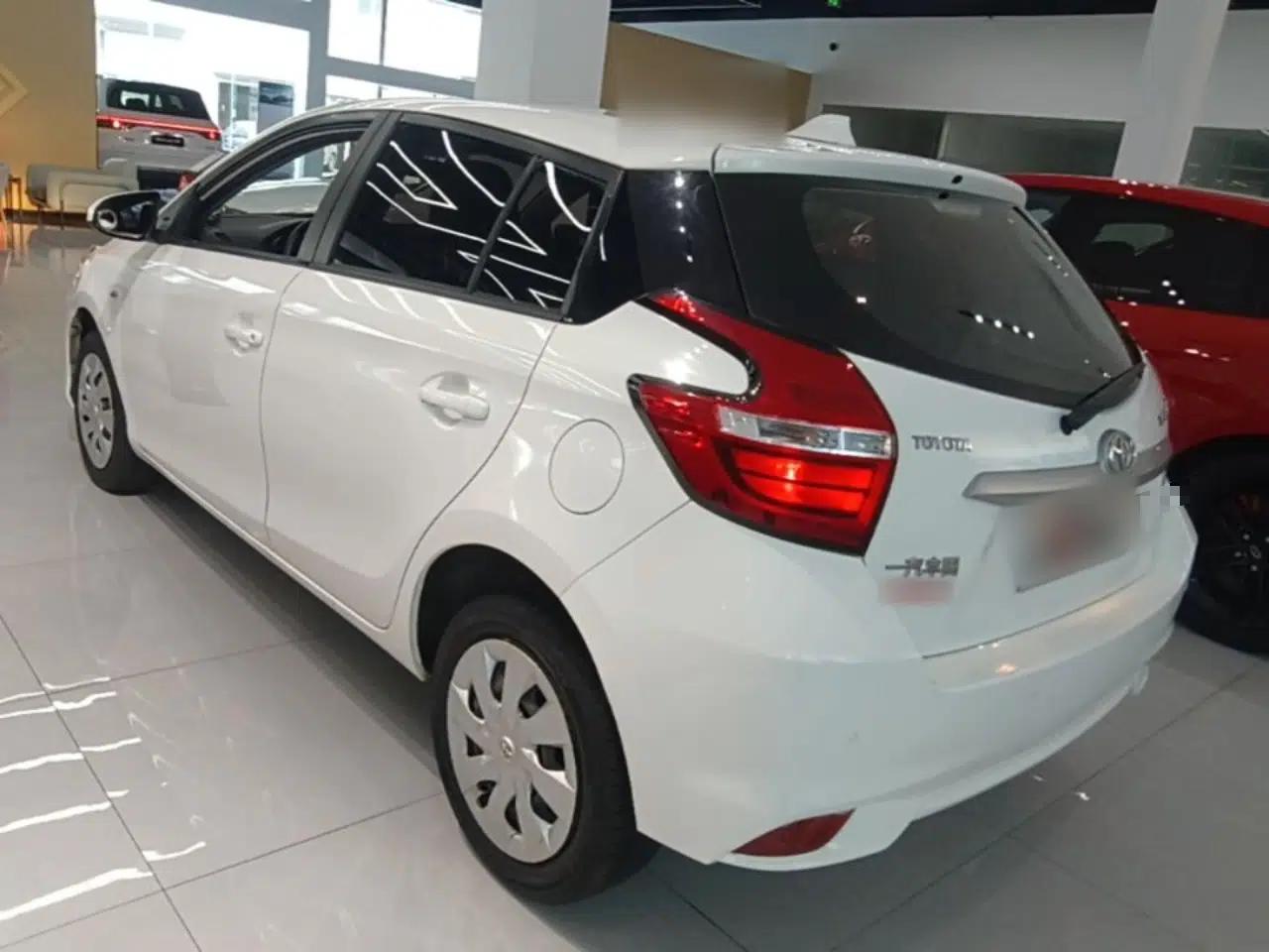 Toyota Vios FS 2017 1.5L CVT Fengchi Edition — миниатюра 4