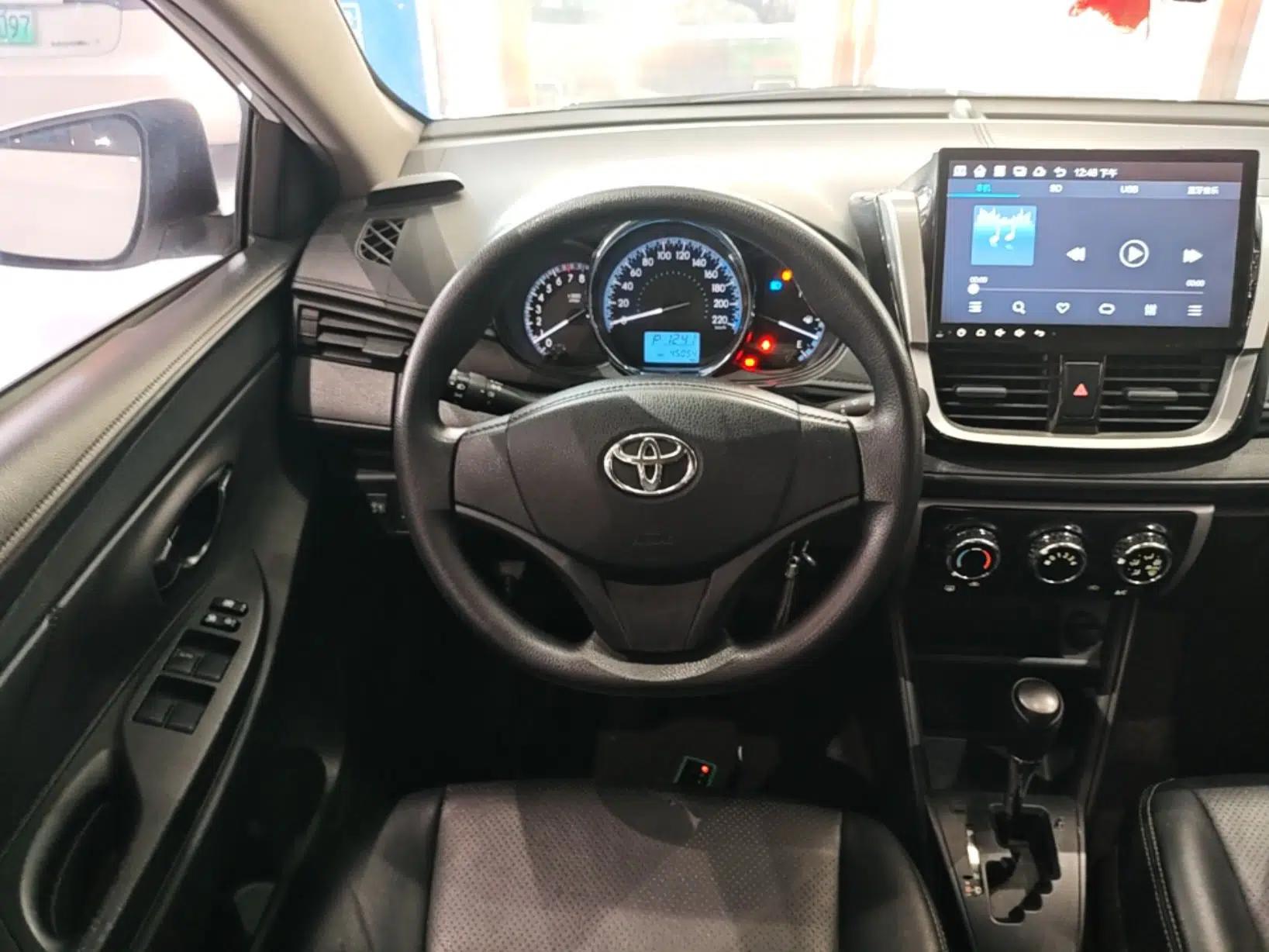 Toyota Vios FS 2017 1.5L CVT Fengchi Edition — миниатюра 13