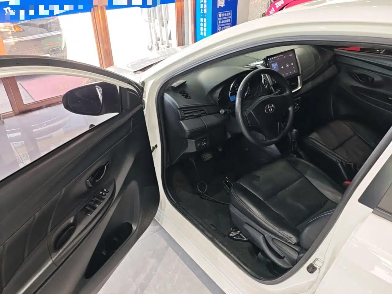 Toyota Vios FS 2017 1.5L CVT Fengchi Edition — миниатюра 18