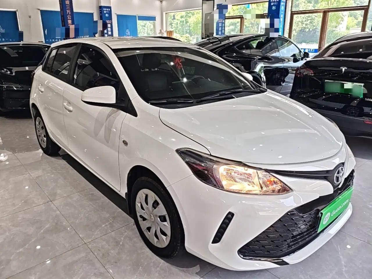 Toyota Vios FS 2017 1.5L CVT Fengchi Edition — миниатюра 3