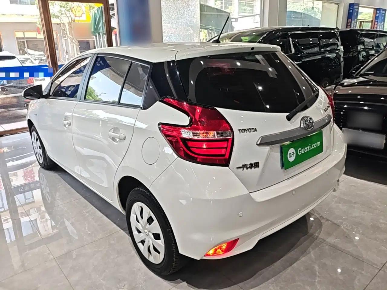 Toyota Vios FS 2017 1.5L CVT Fengchi Edition — миниатюра 4
