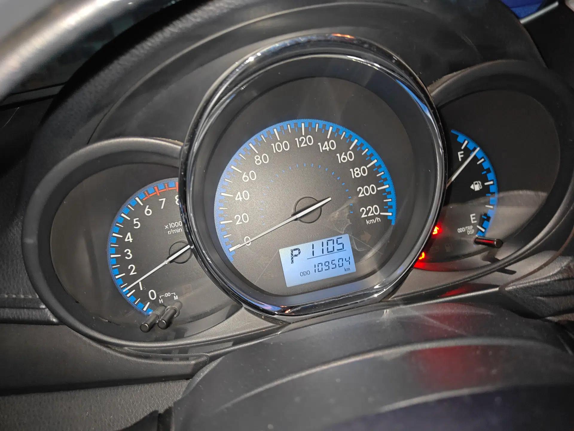 Toyota Vios FS 2017 1.5L CVT Fengchi Edition — миниатюра 11