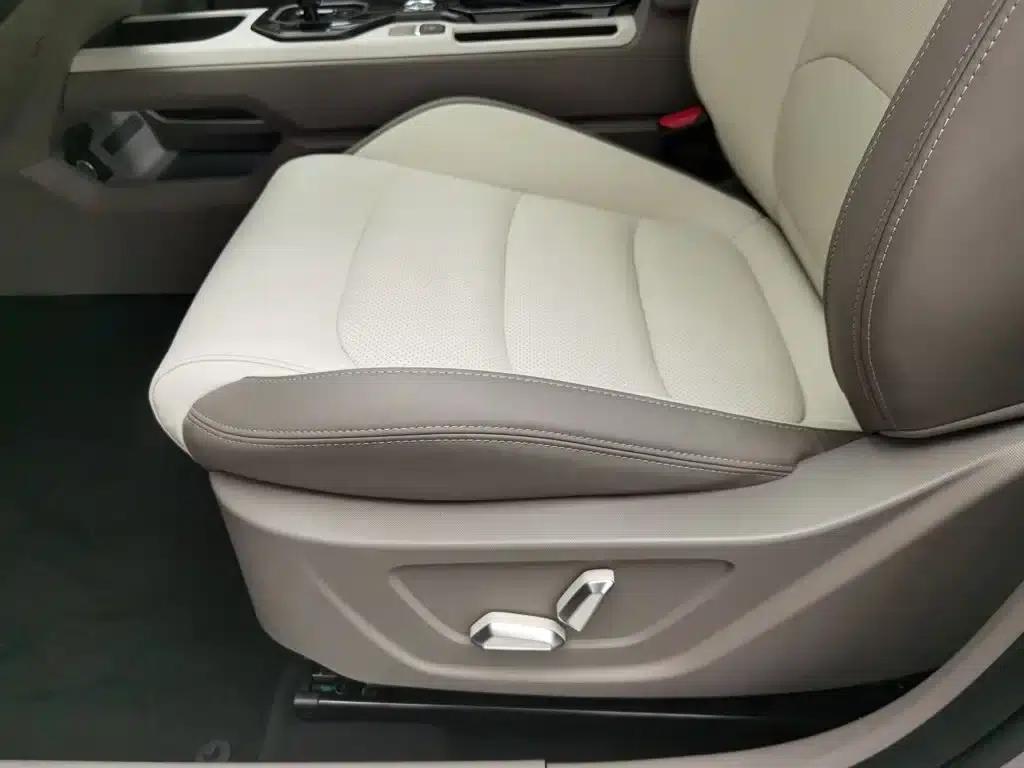 Geely ICON 2026 Chocolate 1.5TD Premium Edition — миниатюра 20